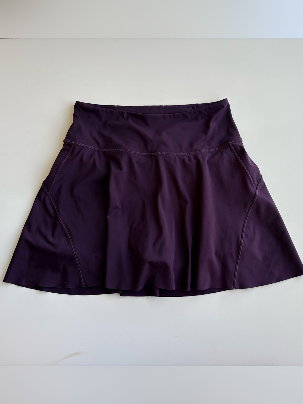 Athleta Ace Tennis 15.5 inch Plum Skort. Sz Small